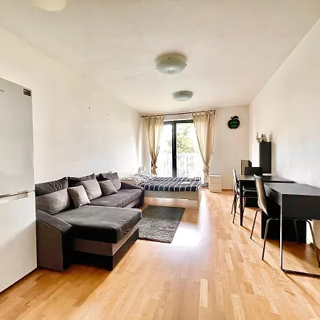 Garden Park Studio Prague Exterior photo